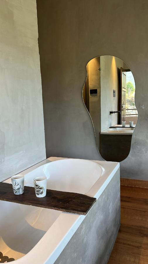 Ecstasy By Thhpsociety Bathtub Rooms Mukteshwar Exterior foto
